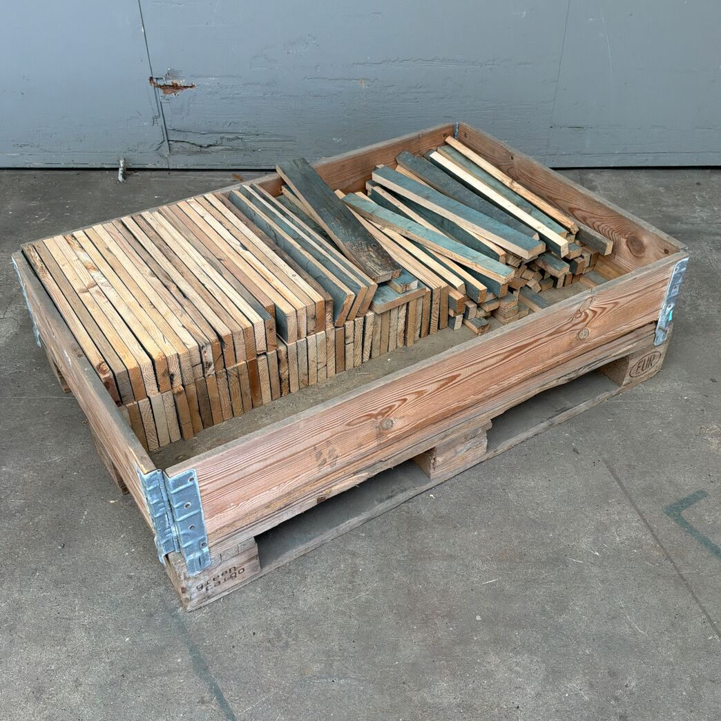 116 stk samlet parti opskårne pallesider 3 størrelser