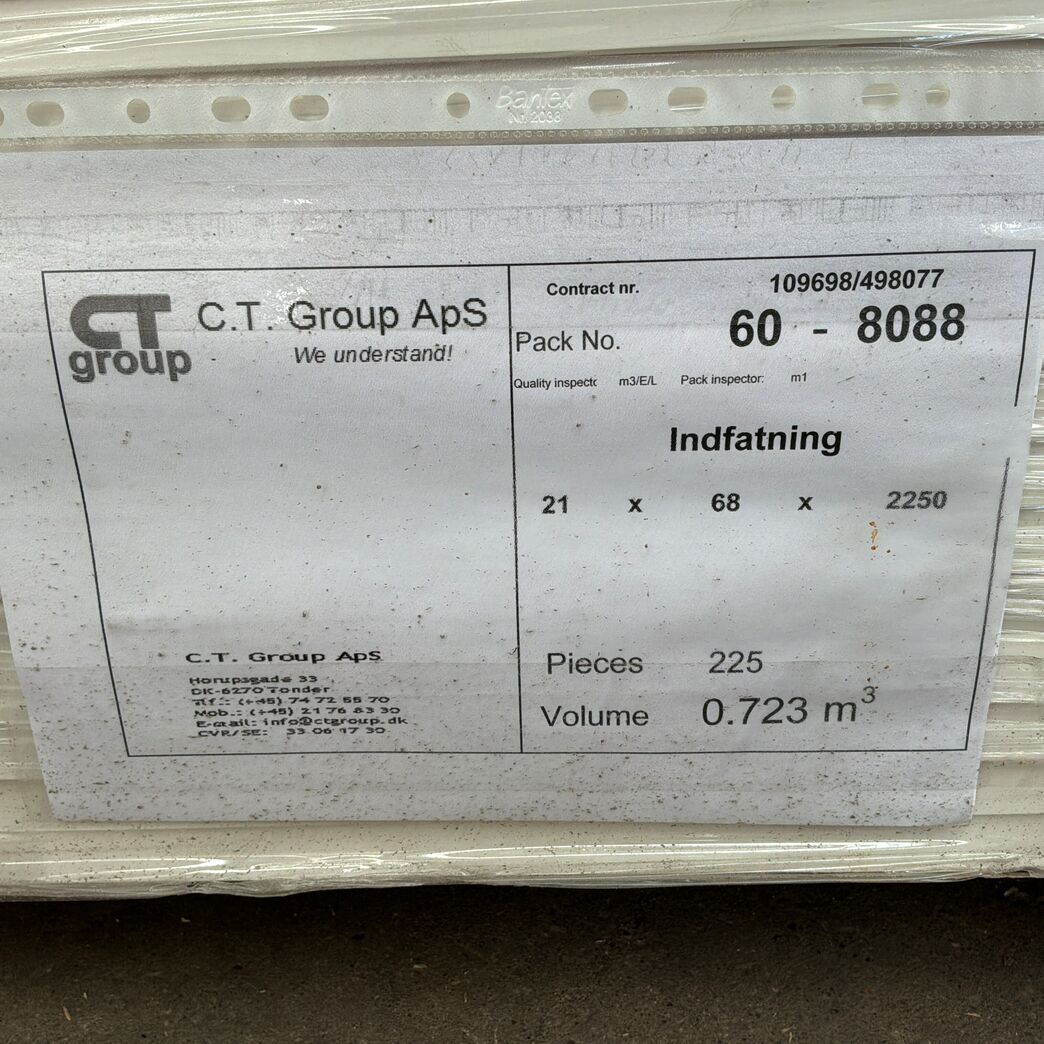 225 stk samlet parti hvide  indfatninger 21x68x2250 mm