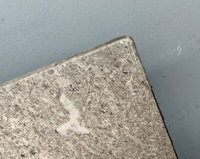 Terrazzo hjørneplade fra 60'er køkken 66,4x62,2cm
