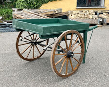 Gammel frugtvogn /markedsvogn