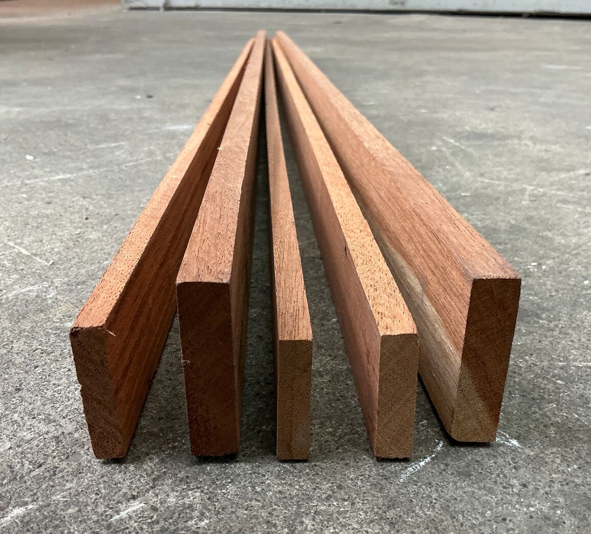 Mahognilister med sømhuller 4x1,0x120 cm