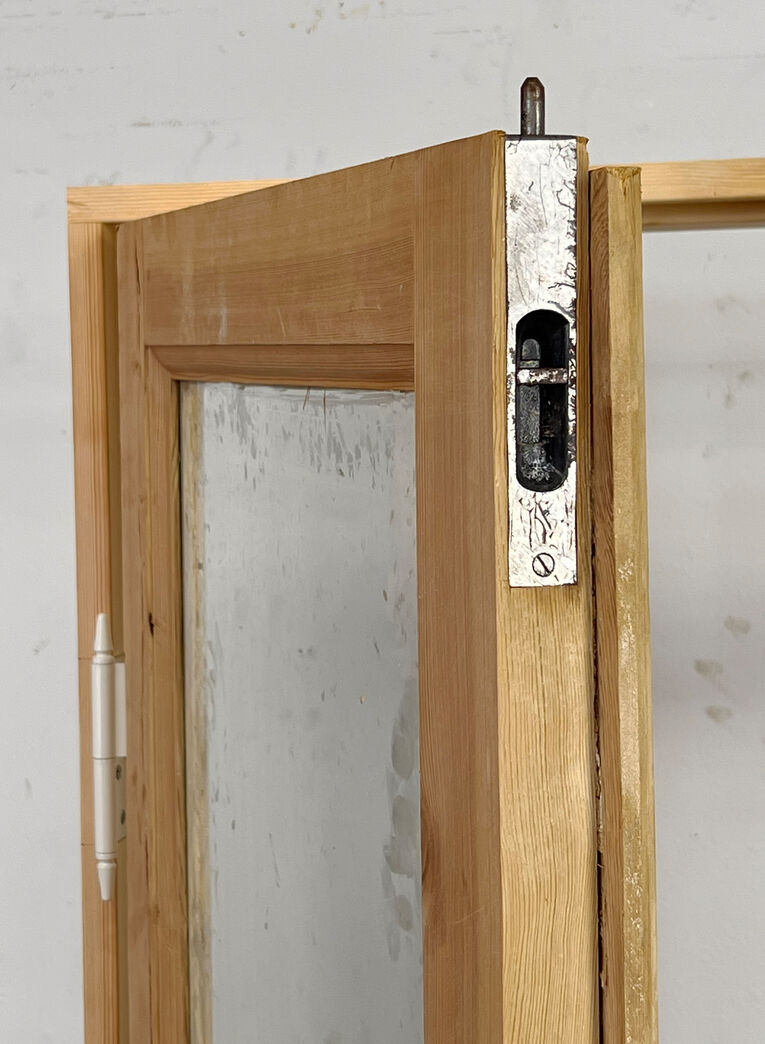 Dobbeltdør med glas og karm