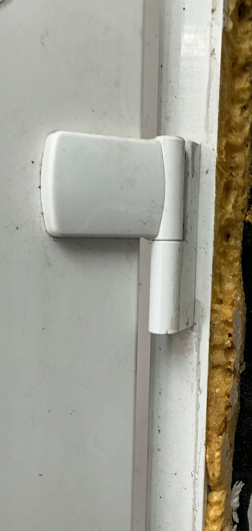 Facadedør i plast med 3 ruder hh - 210,5 cm