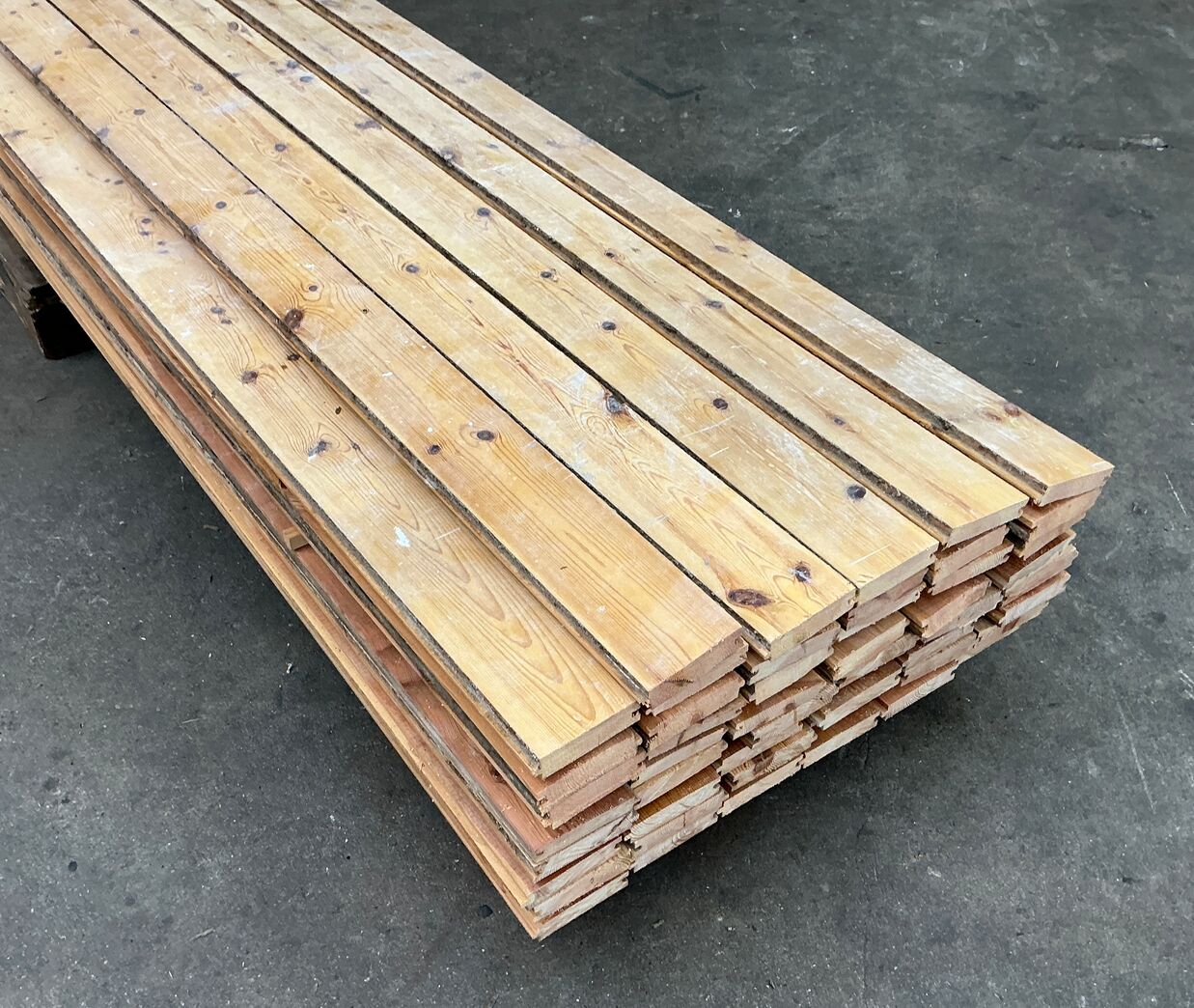 Brugt gulvbrædder i fyr, 20m2, 11,3 cm
