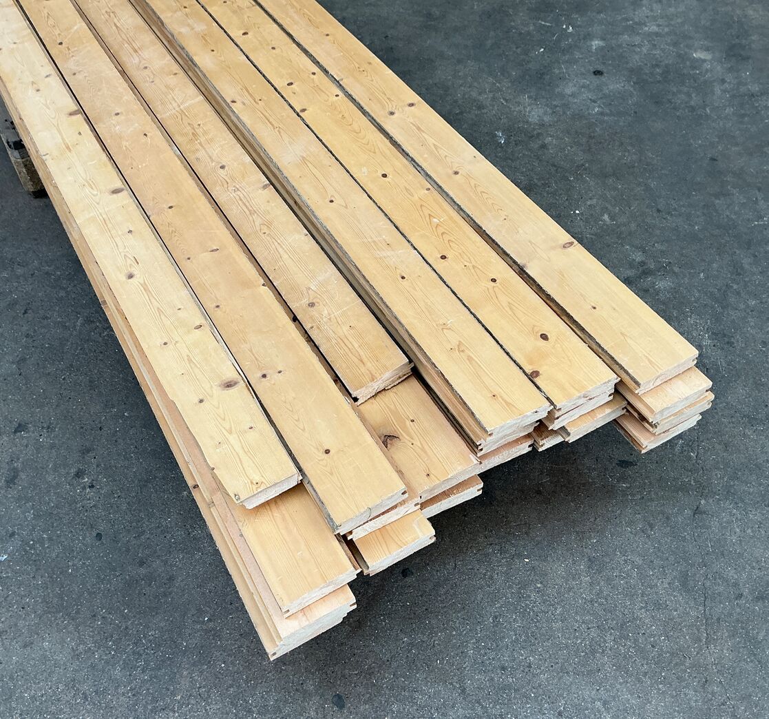 Brugt gulvbrædder i fyr, 6m2, 10 cm