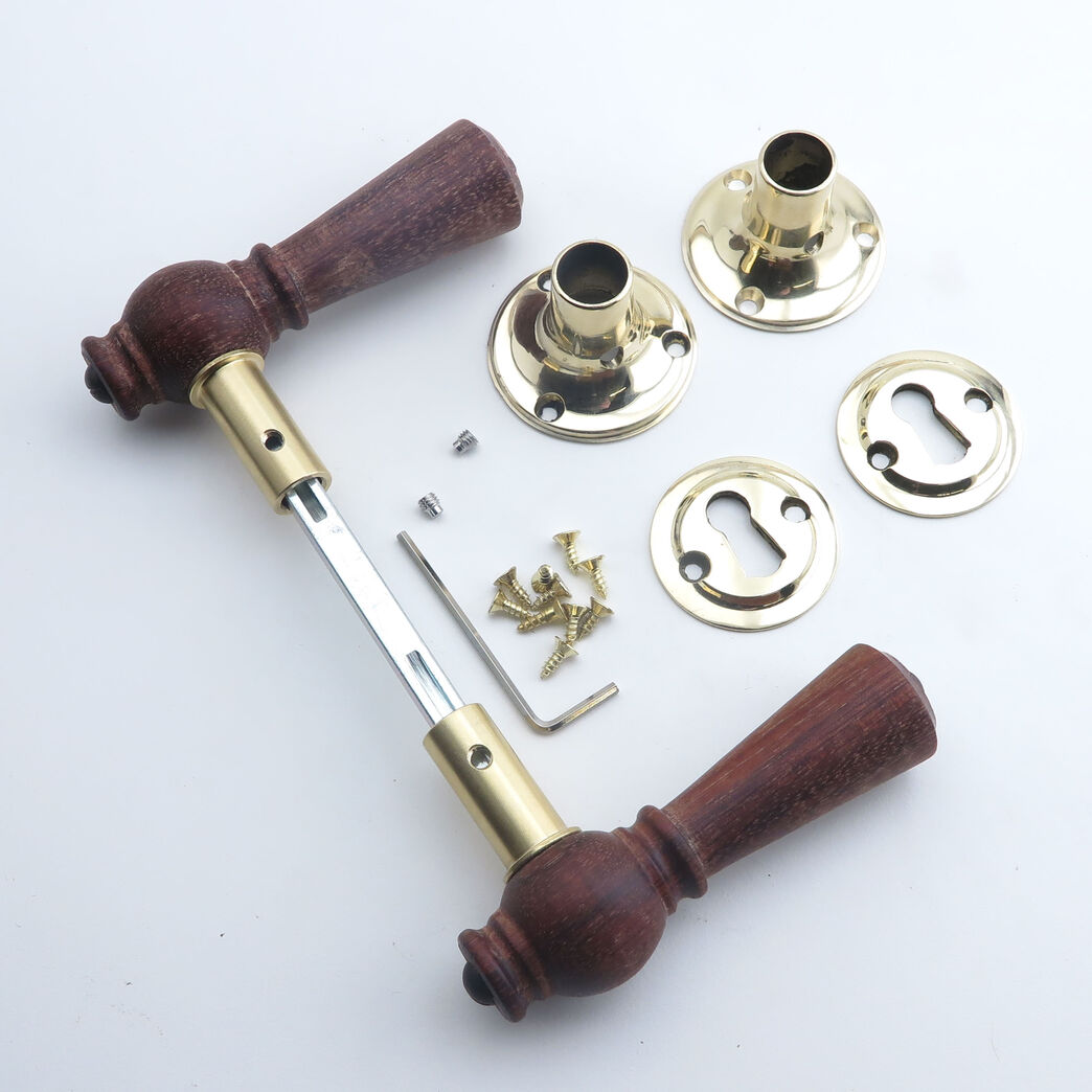 Trægreb til gammel dør - knebelgreb i bubinga