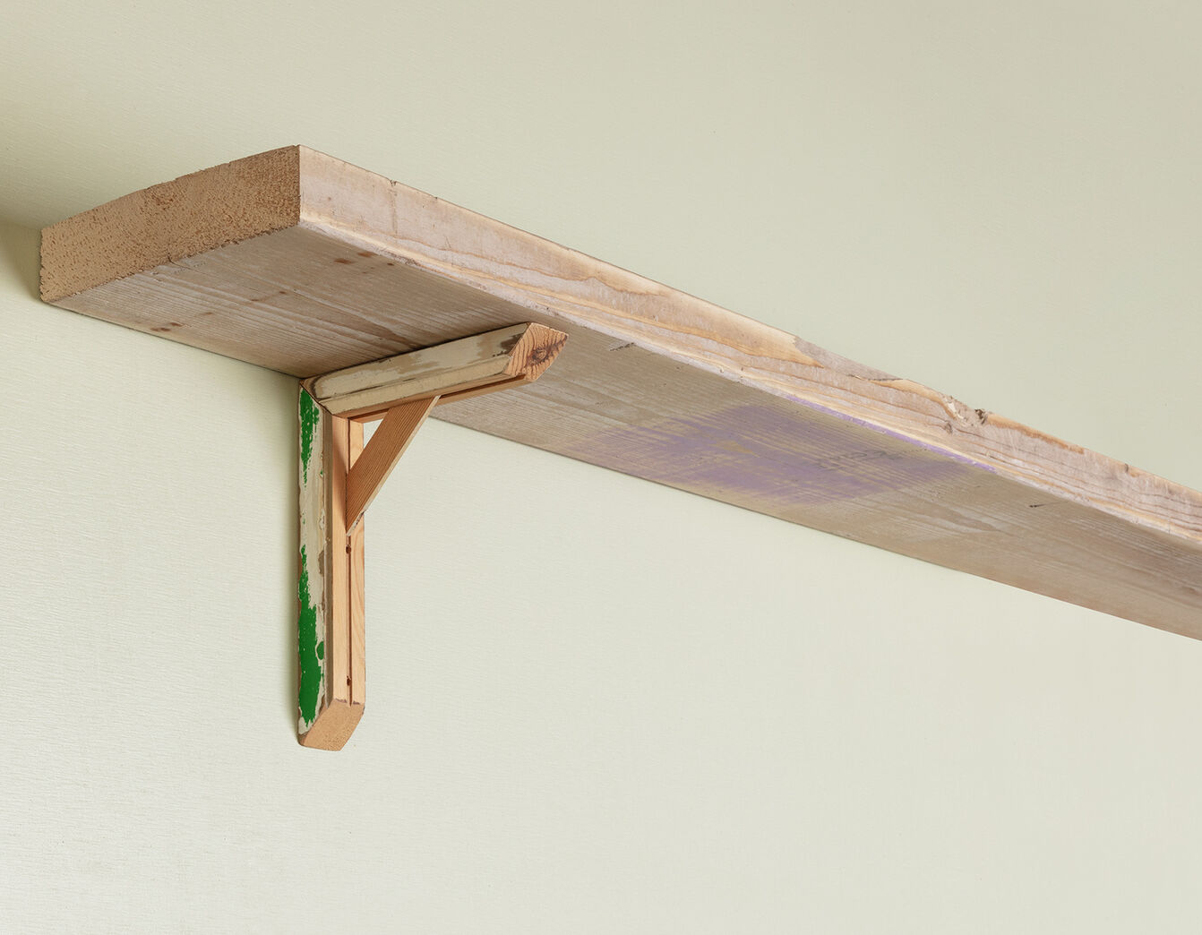 Hylde af opskåret stilladsbræt - 1 meter