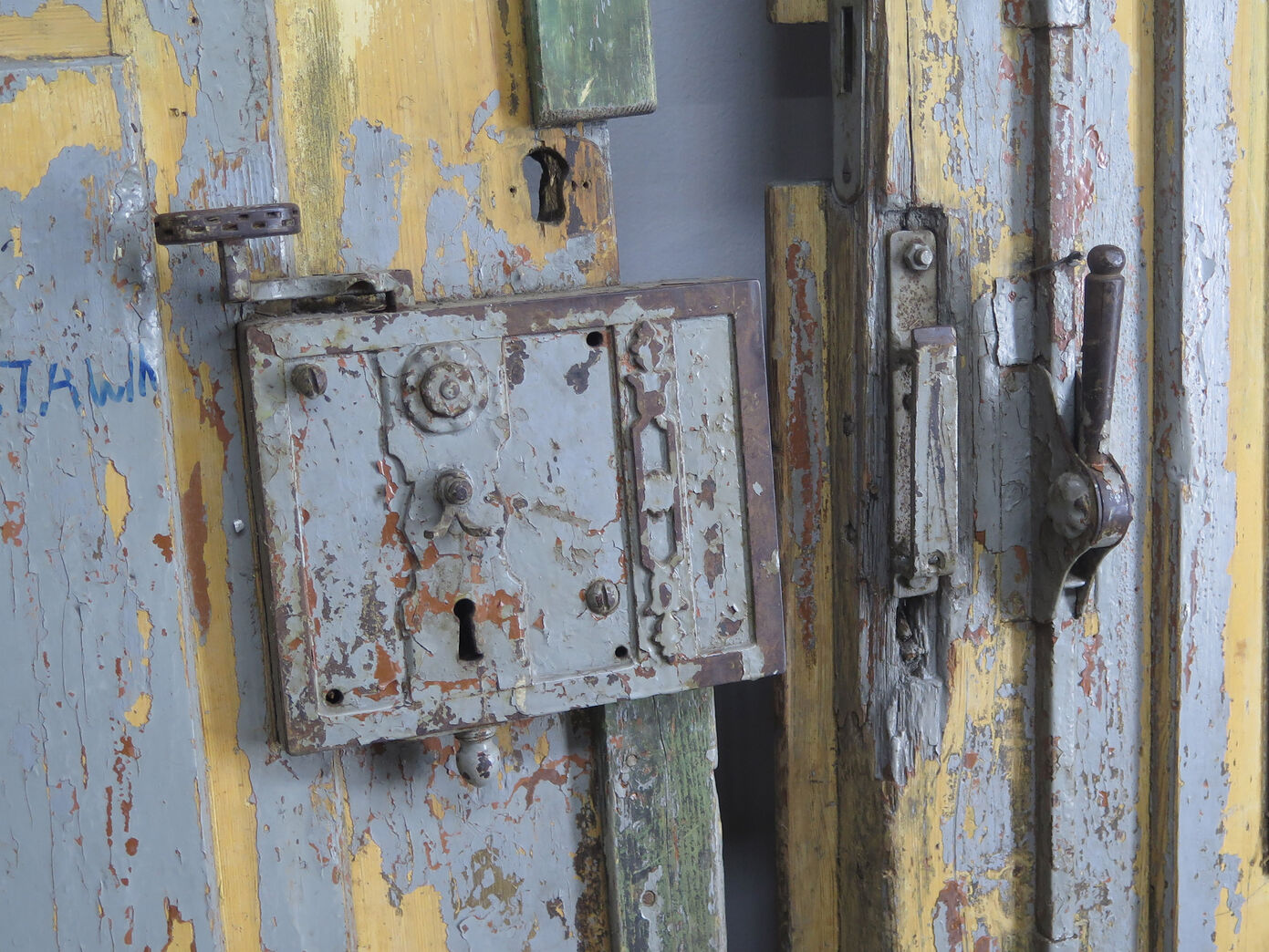 Dobbeltdør uden karm