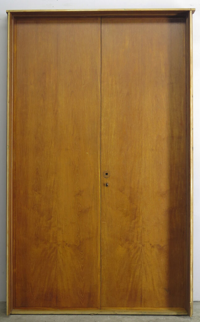 Dobbeltdør i ædeltræ - Fra direktionslokalerne i domicil på Østerbro