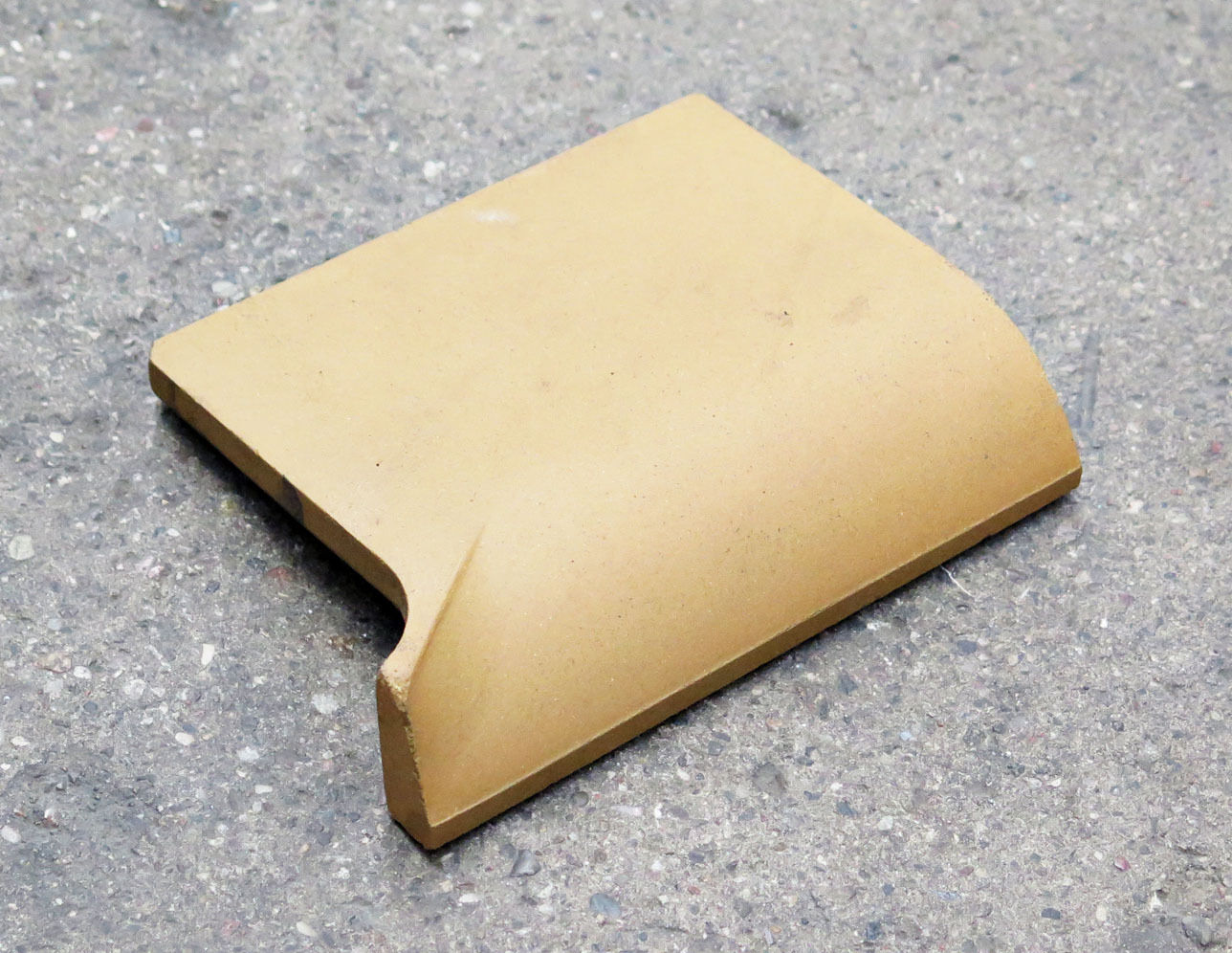 Hasle klinke, gul m. hulkehlliste afslutning Hasle klinke, gul m. hulkehlliste afslutning