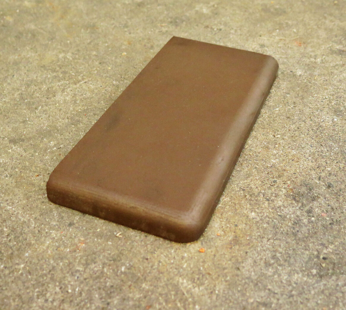 Hasle hjørneklinke, mørk brun, venstre