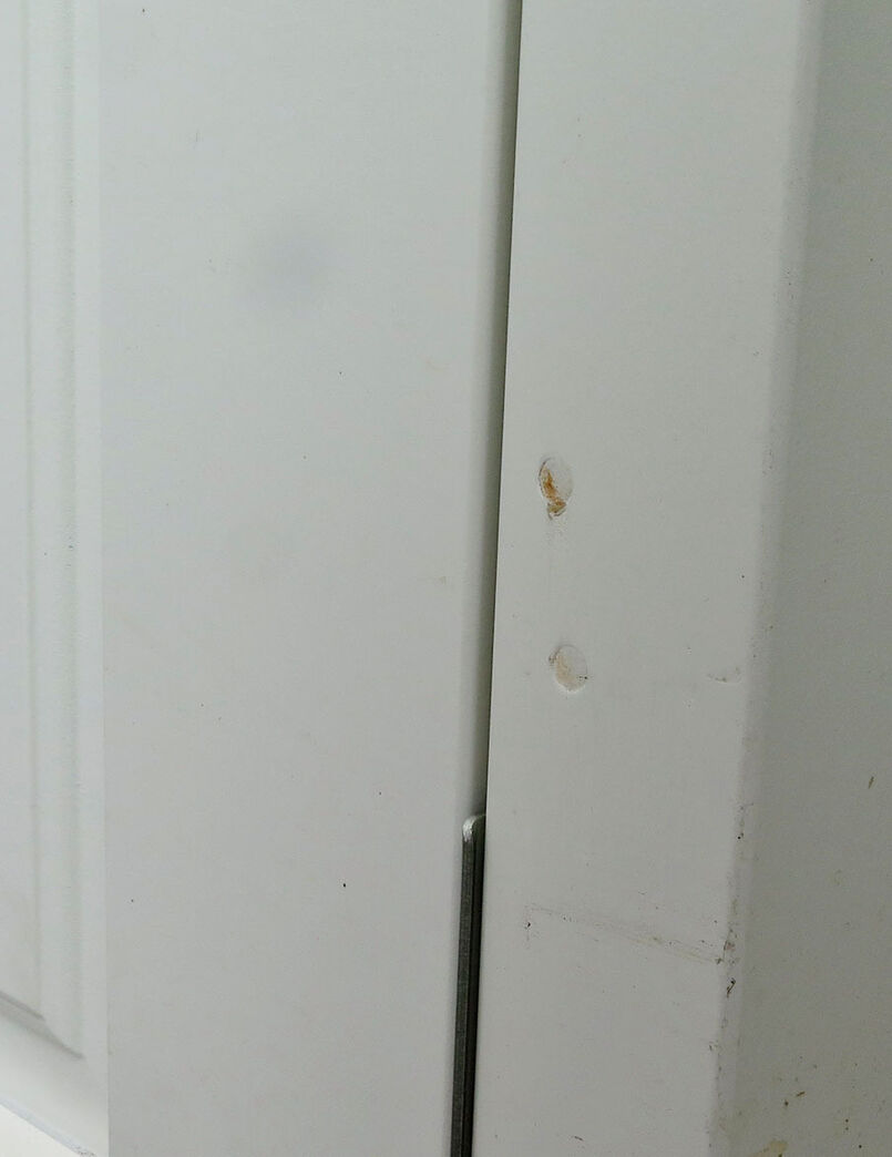 Yderdør med sideparti og buet top vindue