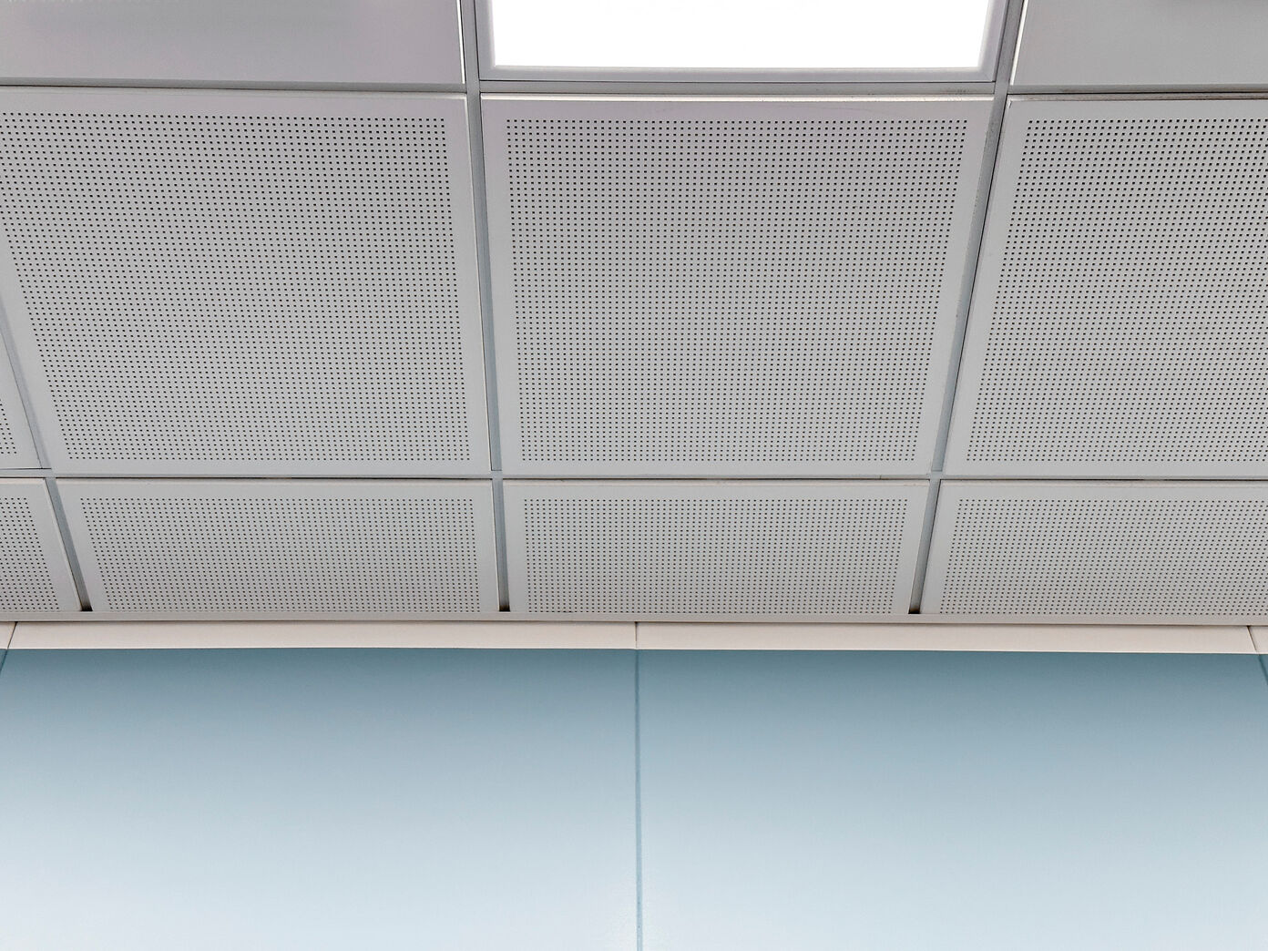 Gips akustikloft 585x585x12,5 mm Gips akustikloft 585x585x12,5 mm