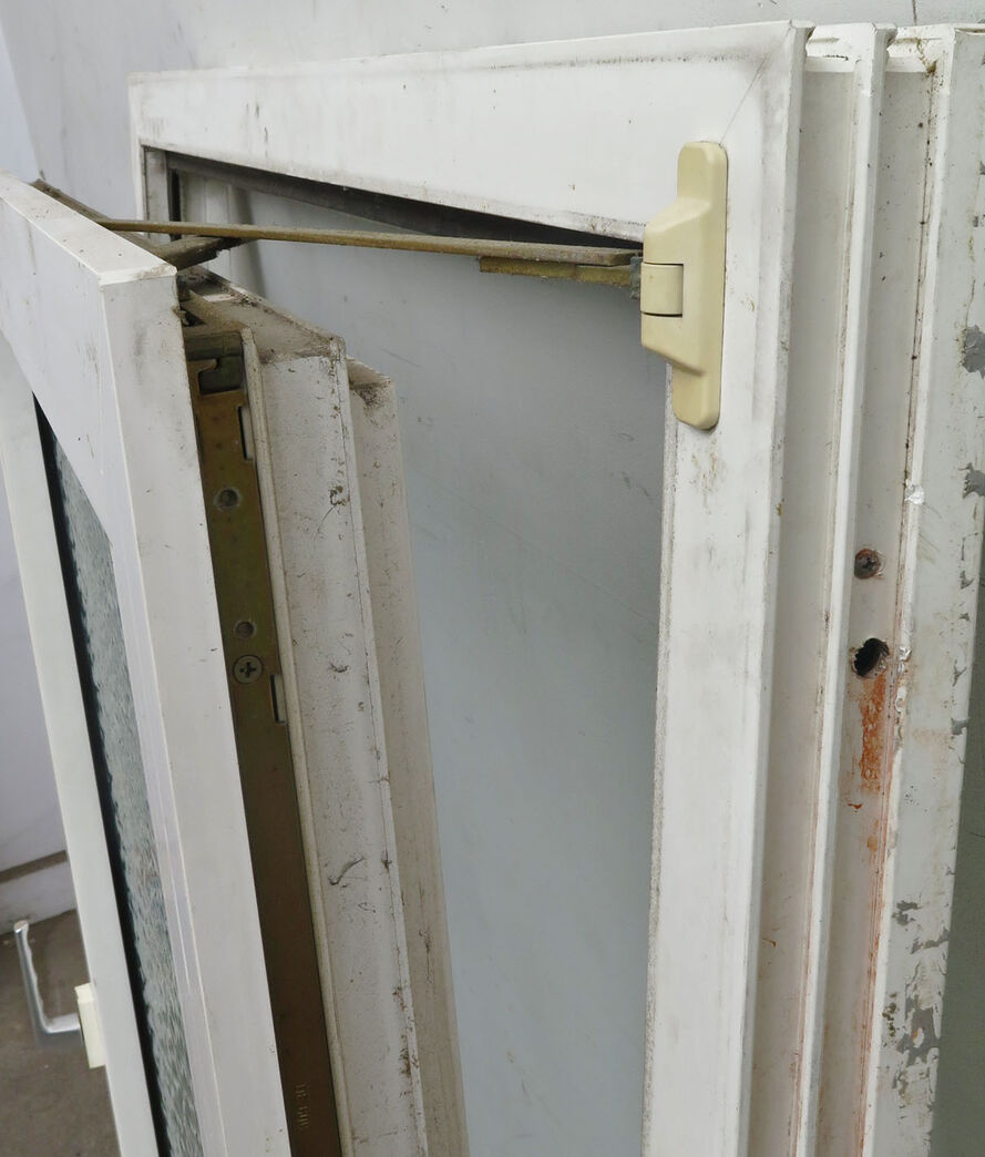 Badeværelse vindue med matteret glas