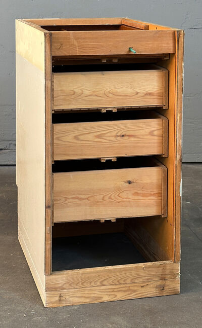 Skuffemodul med overfalsede fronter