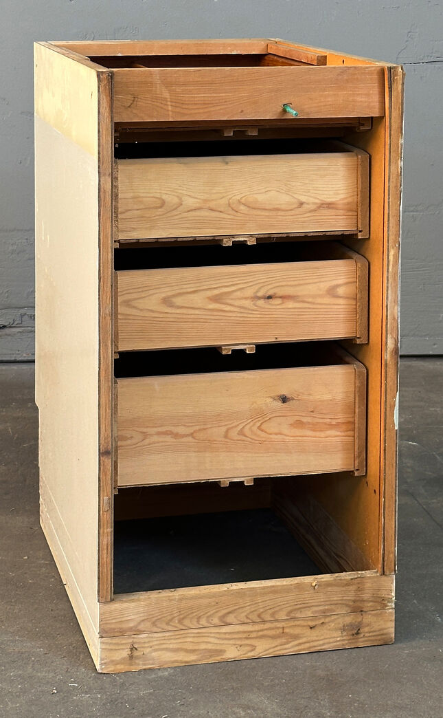 Skuffemodul med overfalsede fronter