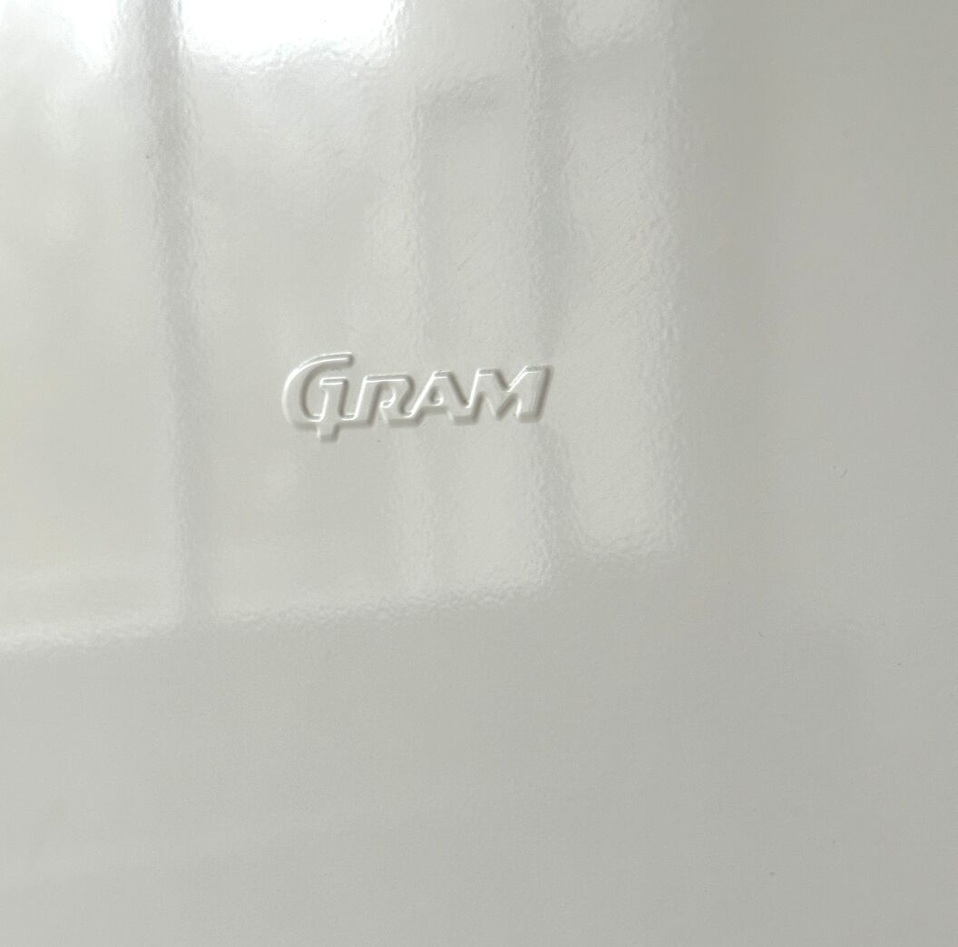 Gram køle/fryseskab i pæn stand