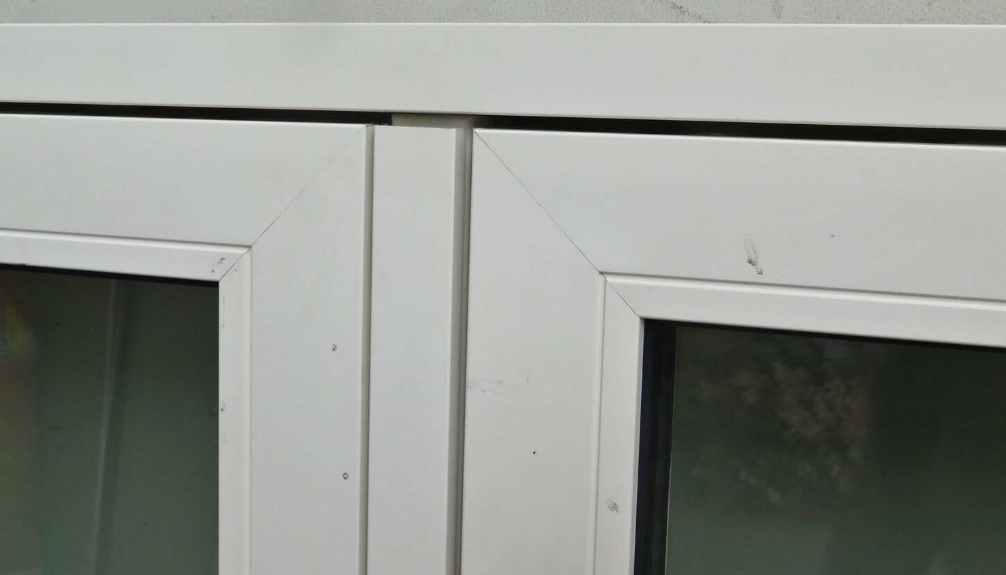 2-fags vindue med redningsåbning fra Vindunor