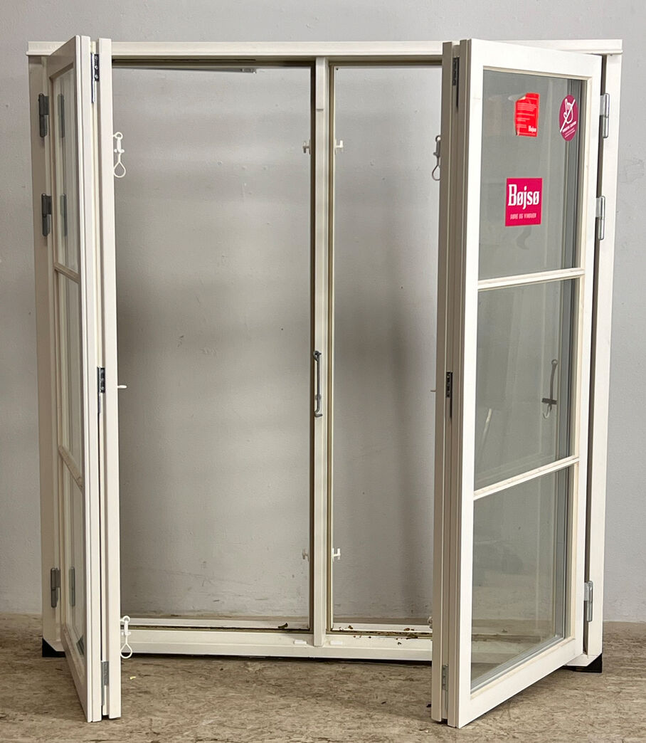 Bøjsø vindue med koblede rammer