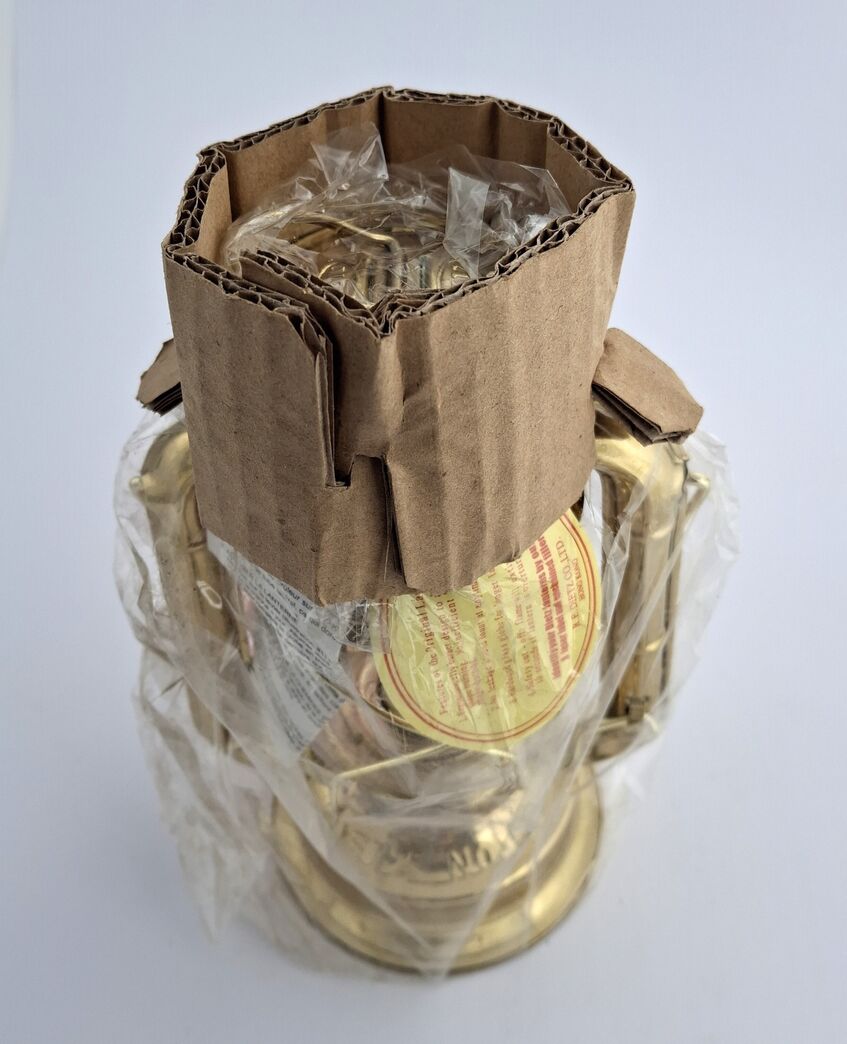 Dietz Flagermuslygte, petroleumslampe messingfarvet ny