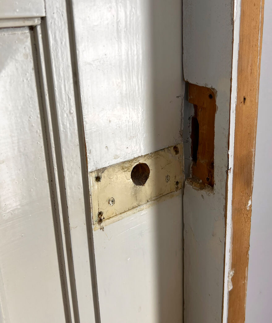 Fyldningsdør med karm