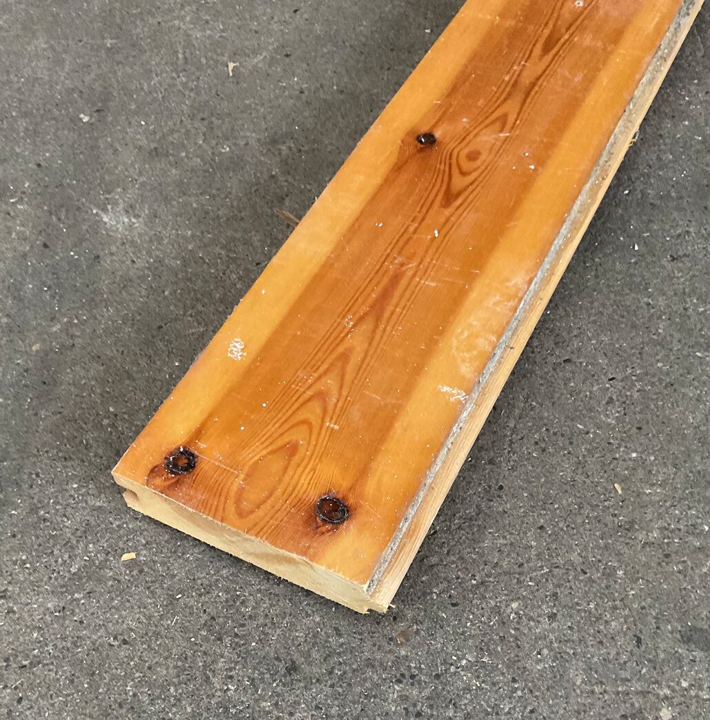 Gulvbræt i fyrretræ 150 cm.