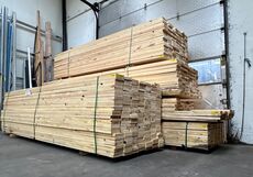 Ovntørret kantskåret fyr 32x150 mm 504 lbm.