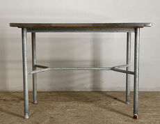 Bord i rustfrit stål