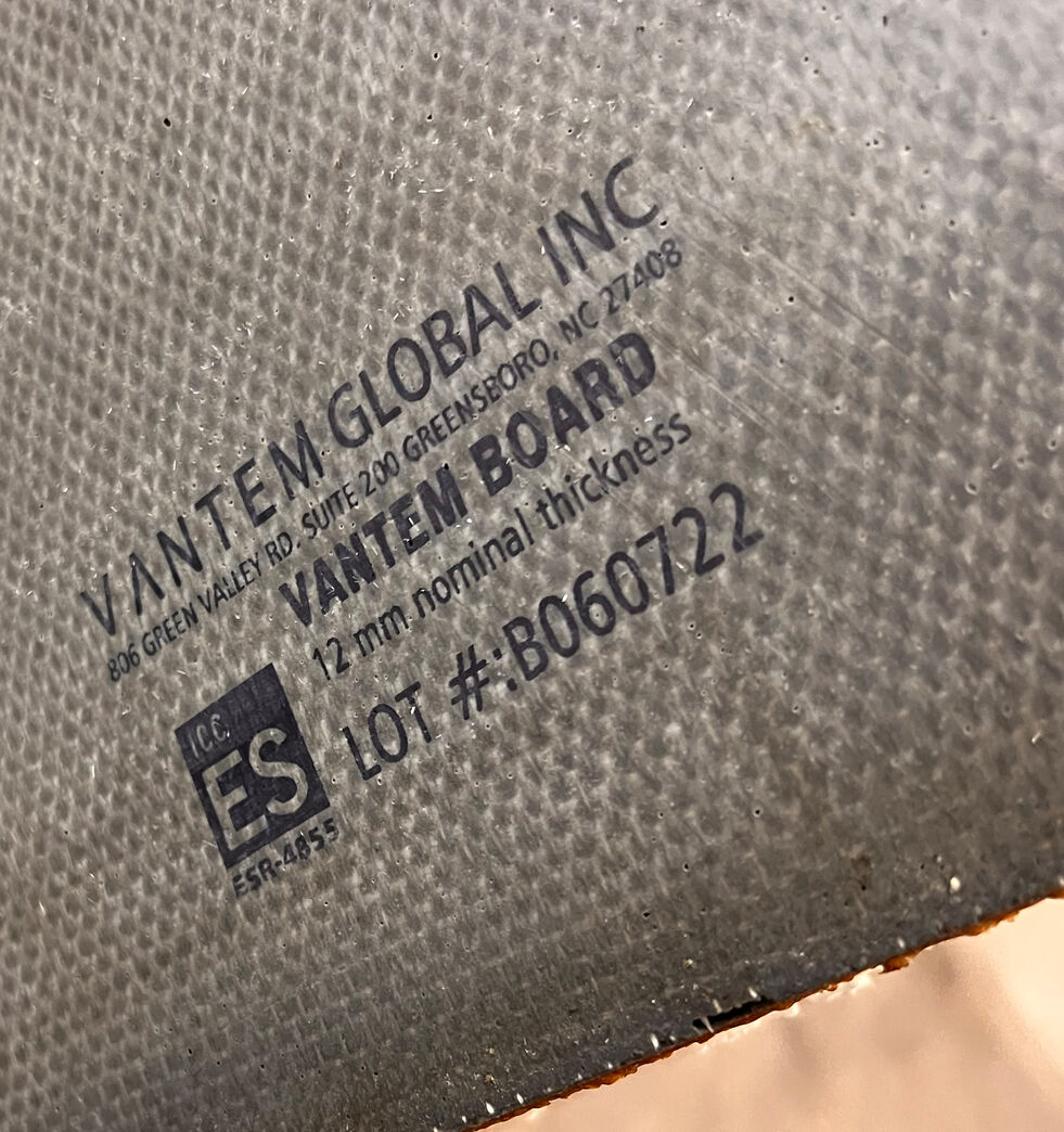 Isoleret byggeplade 122 x 244 cm