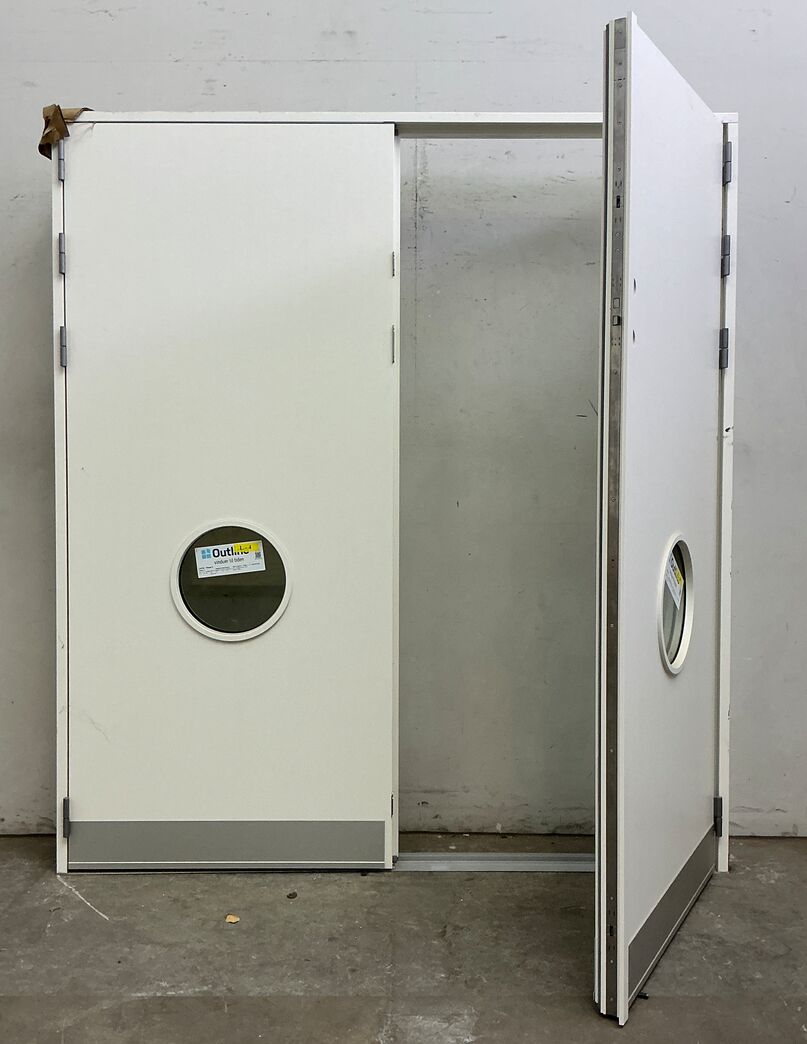 Dobbelt institutionsdør med karm