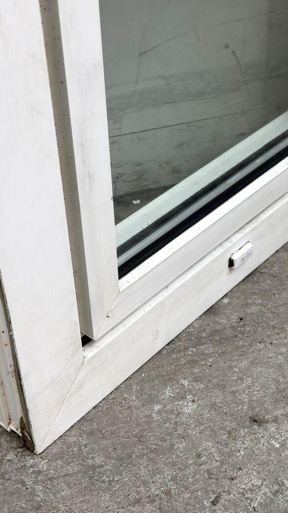 Plast sidehængt/kip termovindue 59x59 cm