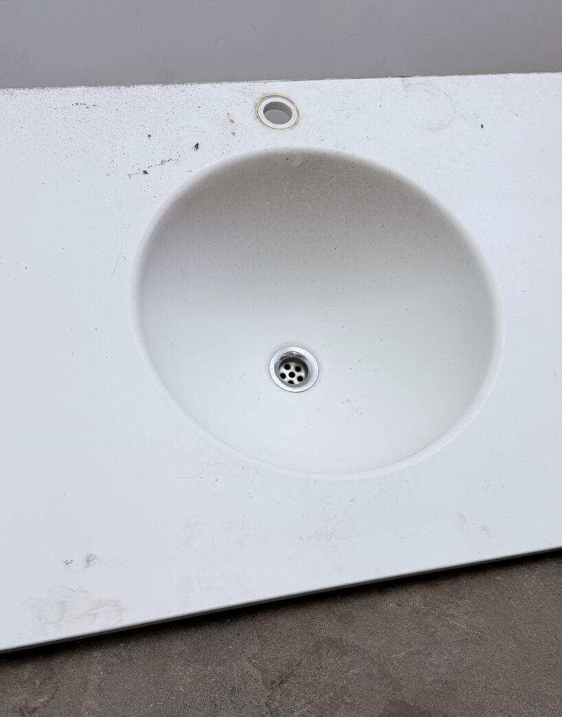 Corian bordplade med rund vask