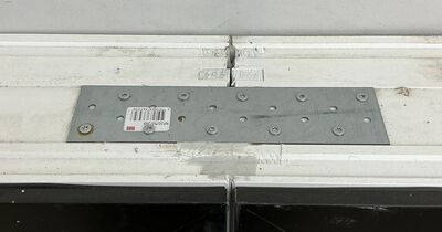 Sort 2-fags energivindue m/lamineret glas