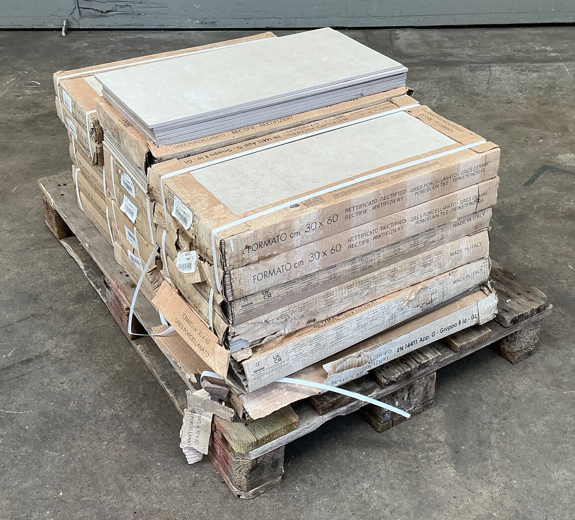 28 m2 Væg/gulv fliser farve beige 305x609 mm