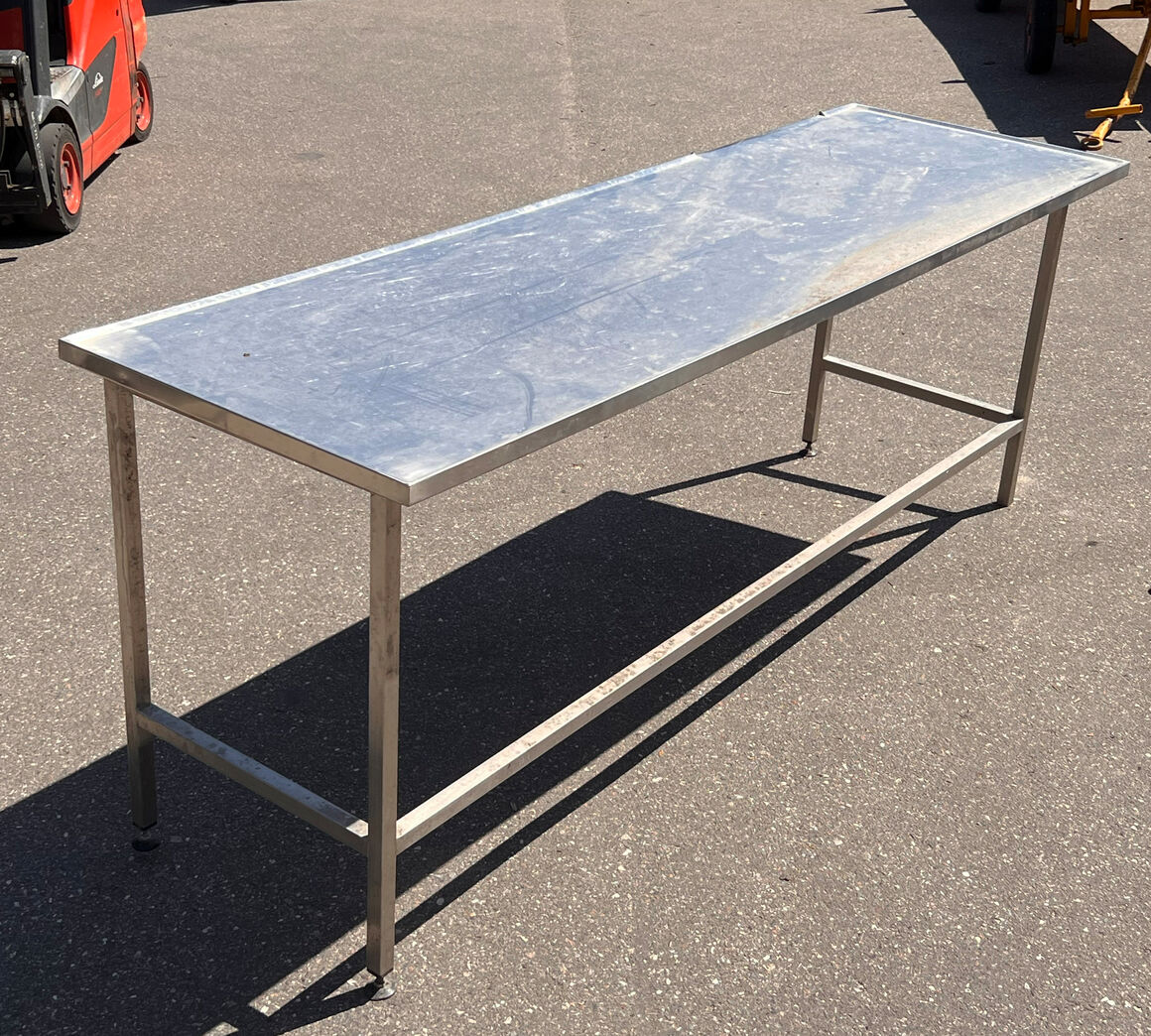Stålbord