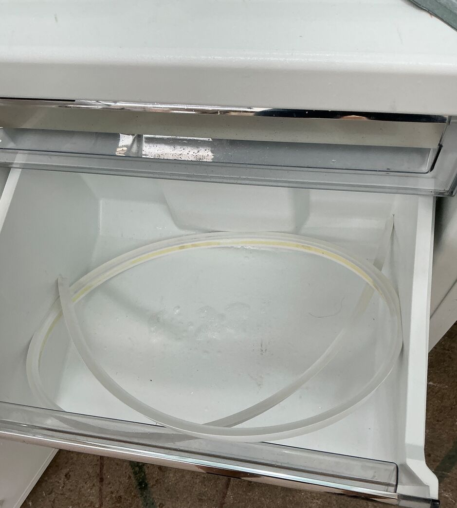 AEG integrerbart køleskab 275 liter