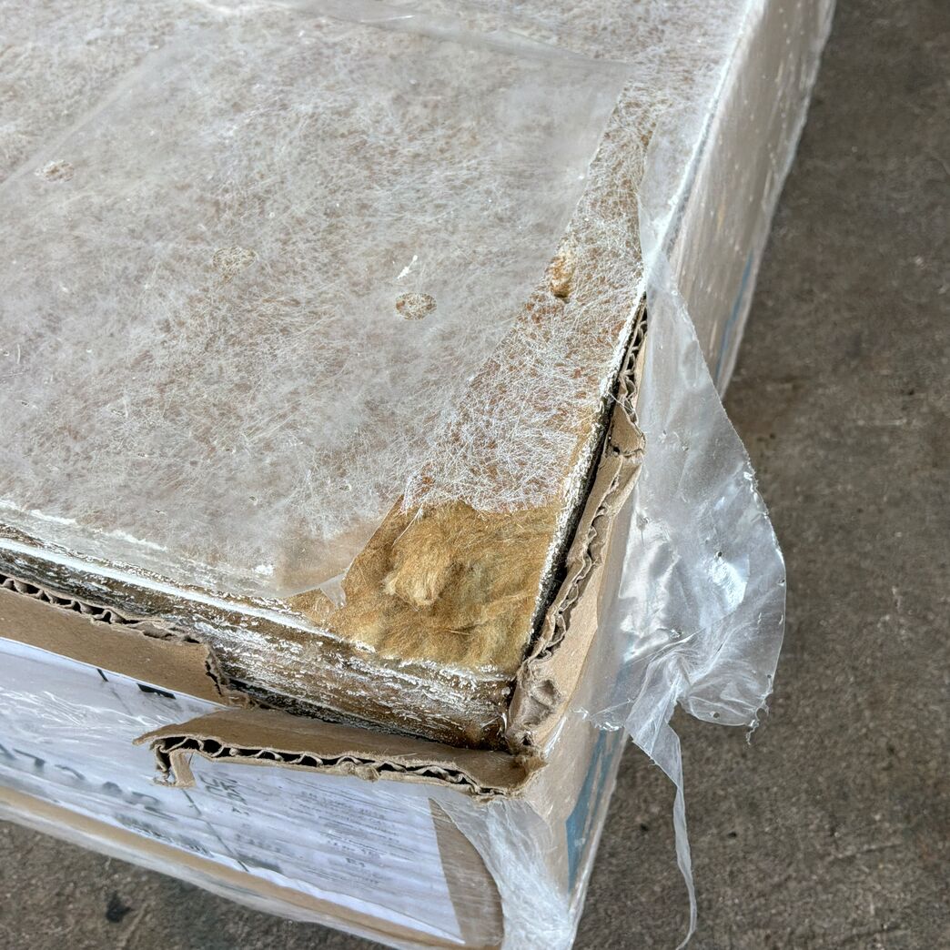 11,52 m2 Rockfon Tropic Plus akustikloftplader 1200 x 600 x 15 mm.