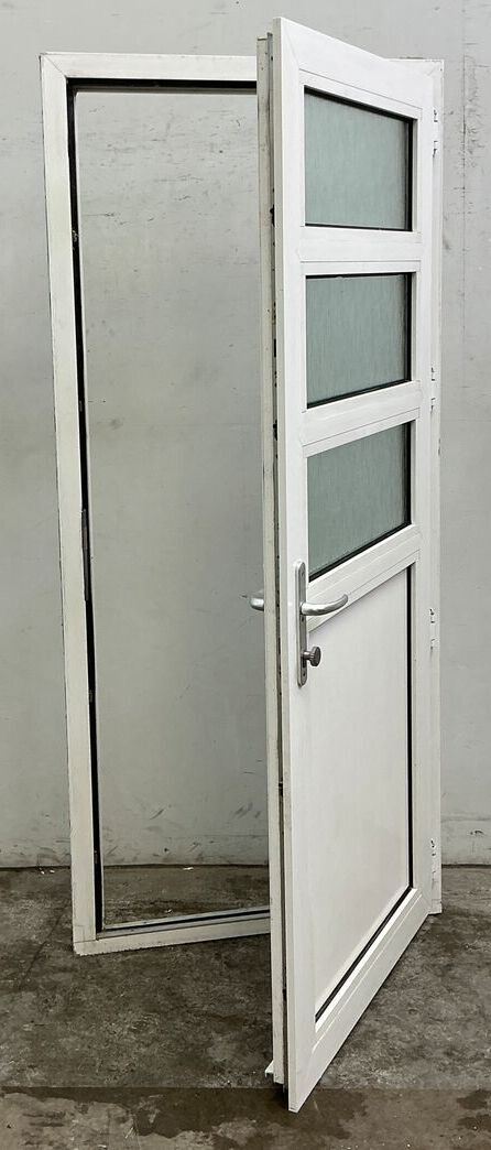 Facadedør i plast med 3 ruder hh - 209 cm