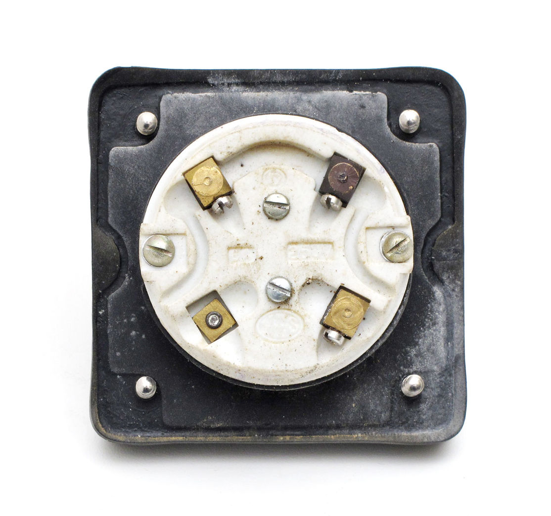 NES drejeafbryder 1-pol m/sløjfeklemme