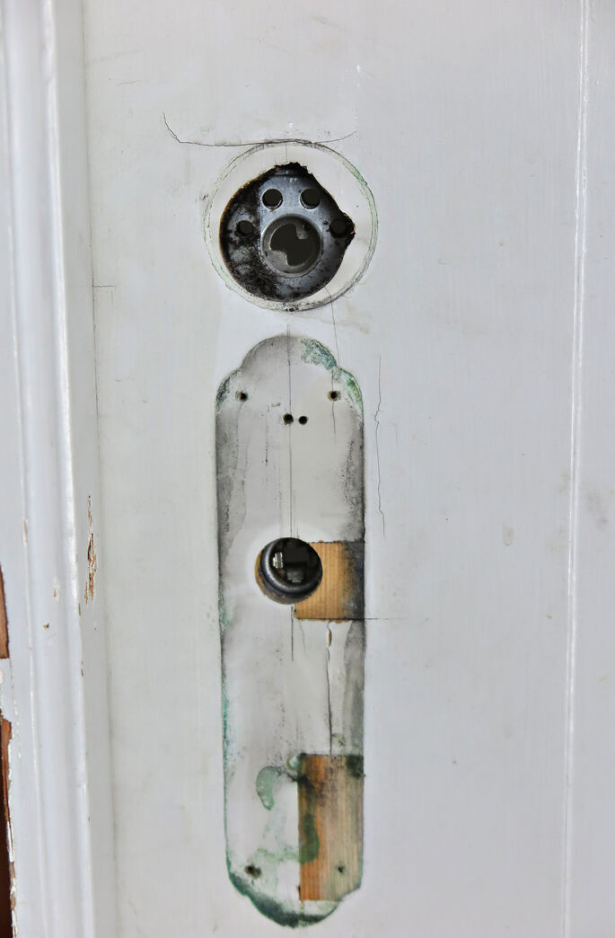 Fyldningsdør med karm