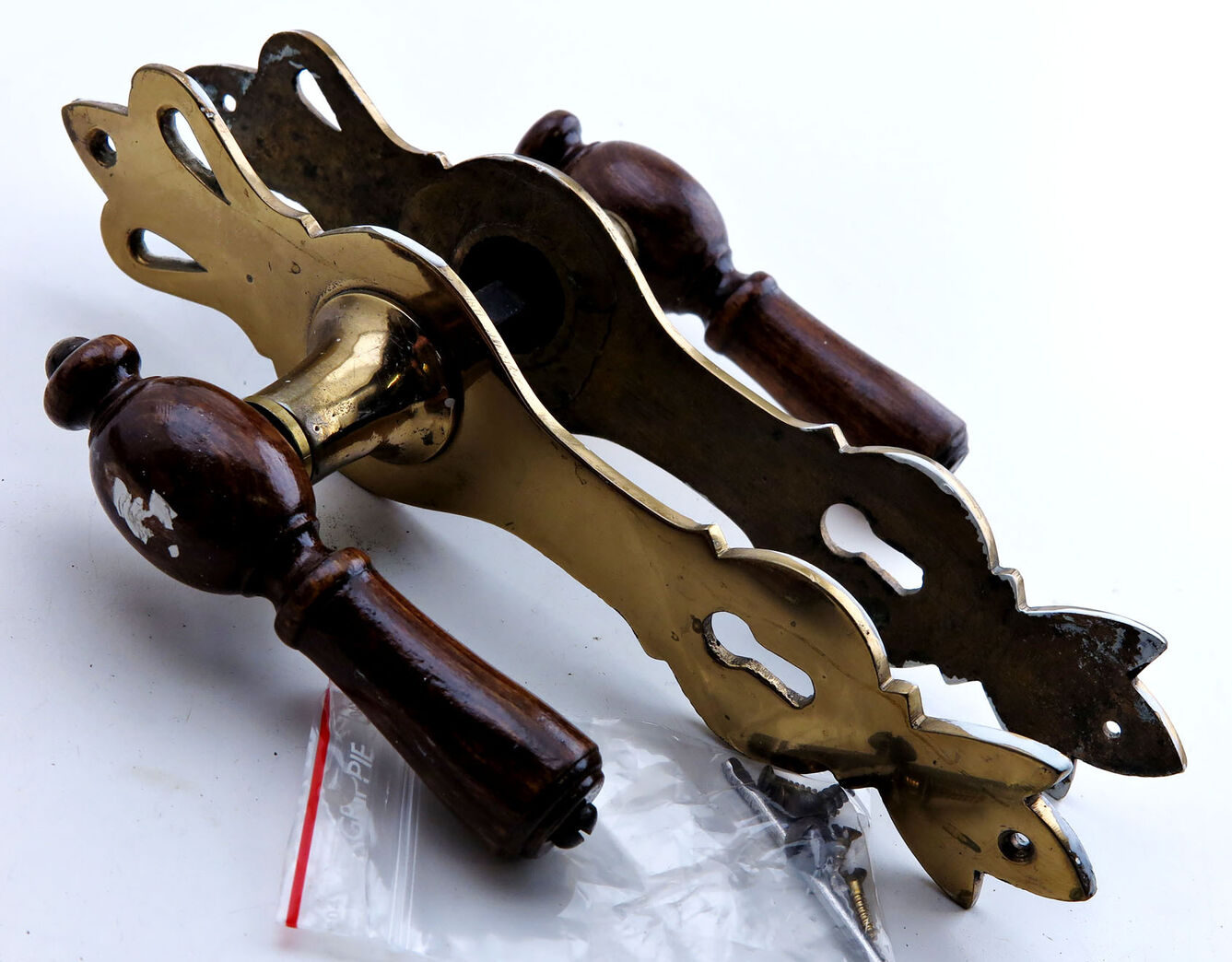 Knebelgreb med langskilte - 38 mm.