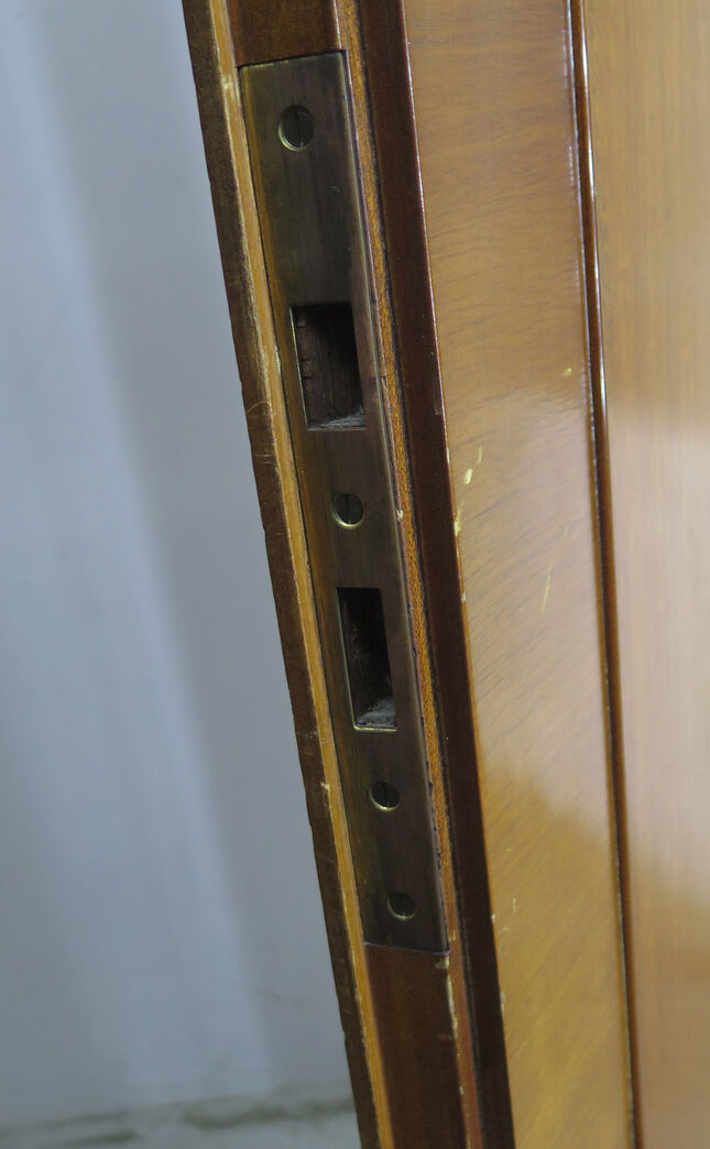 Dobbeltdør i ædeltræ - Fra direktionslokalerne i domicil på Østerbro