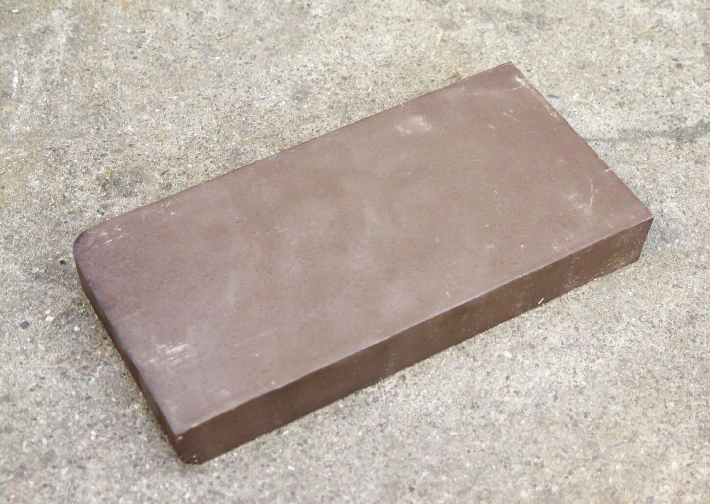 Hasle hjørneklinke, mørk brun, venstre