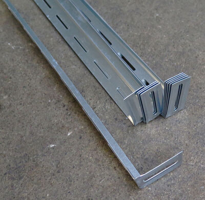 Vægbeslag 70 cm. Tilbehør til akustikplader,