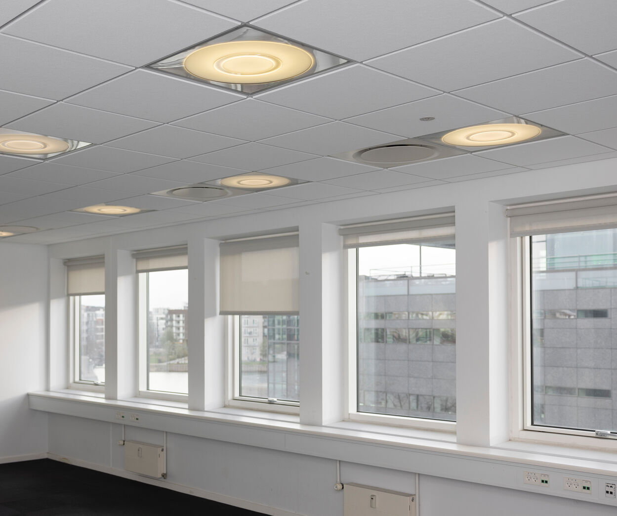 Philips DayZone recessed 60 x 60 cm