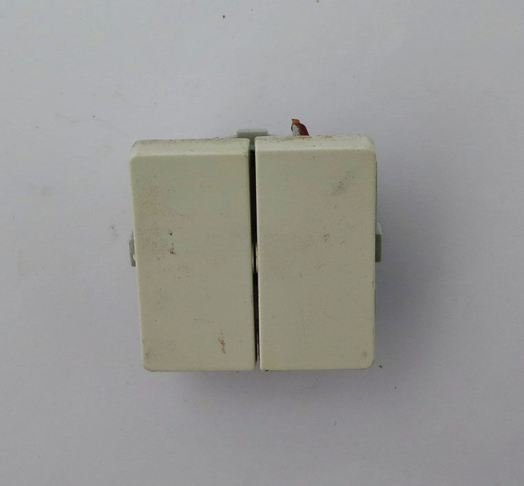 LK Fuga Krone afbryder - Grå/hvid