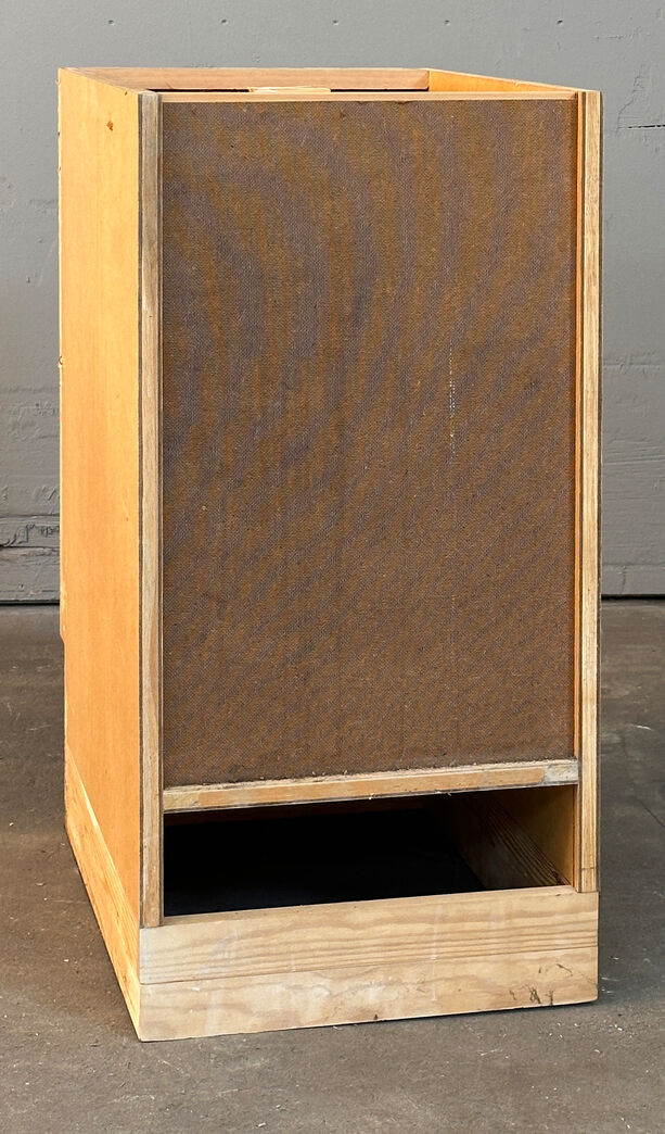 Skabsmodul med overfalset låge h.h