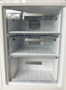 Gram køle/fryseskab i pæn stand