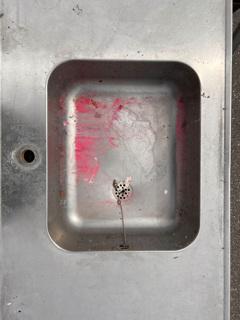 Stålbordplade med vask - længde 470 cm