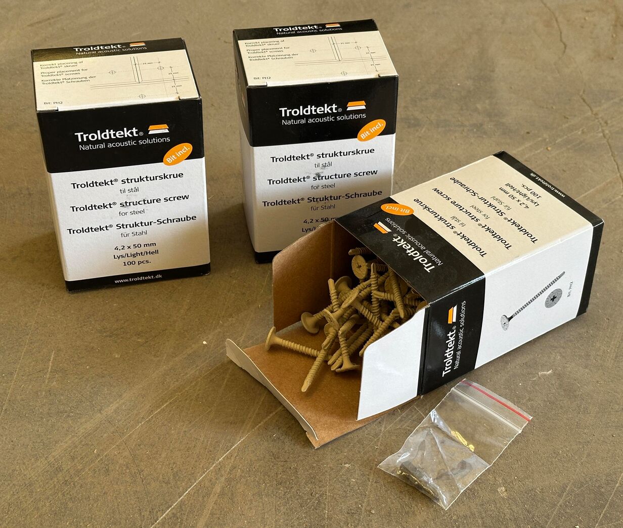 Troldtekt lyse skruer til stål 100 stk Troldtekt lyse skruer til stål 100 stk